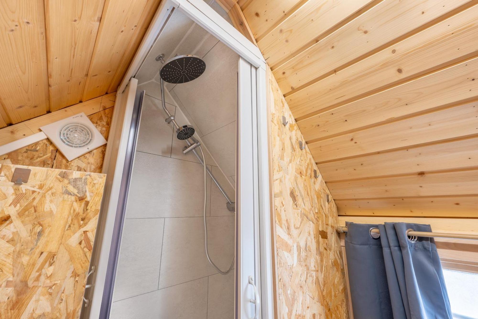 Logements Insolites A La Ferme - Yourte, Kota Ou Pod Farbus Oda fotoğraf
